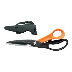 Fiskars_CUTS+MORE